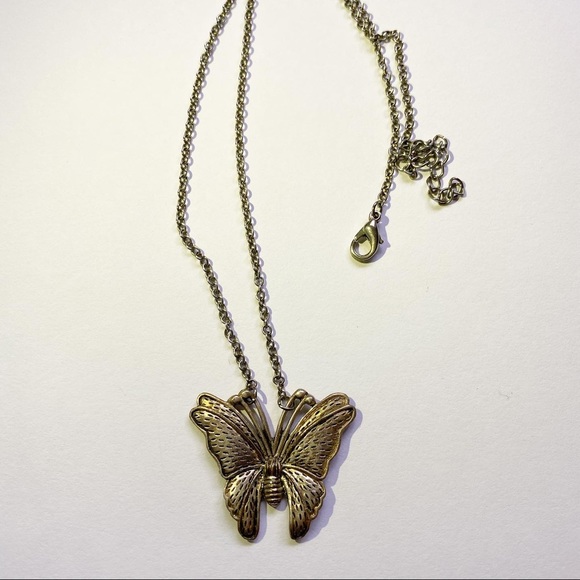 Vintage Jewelry - Antique/Vintage Silver butterfly necklace